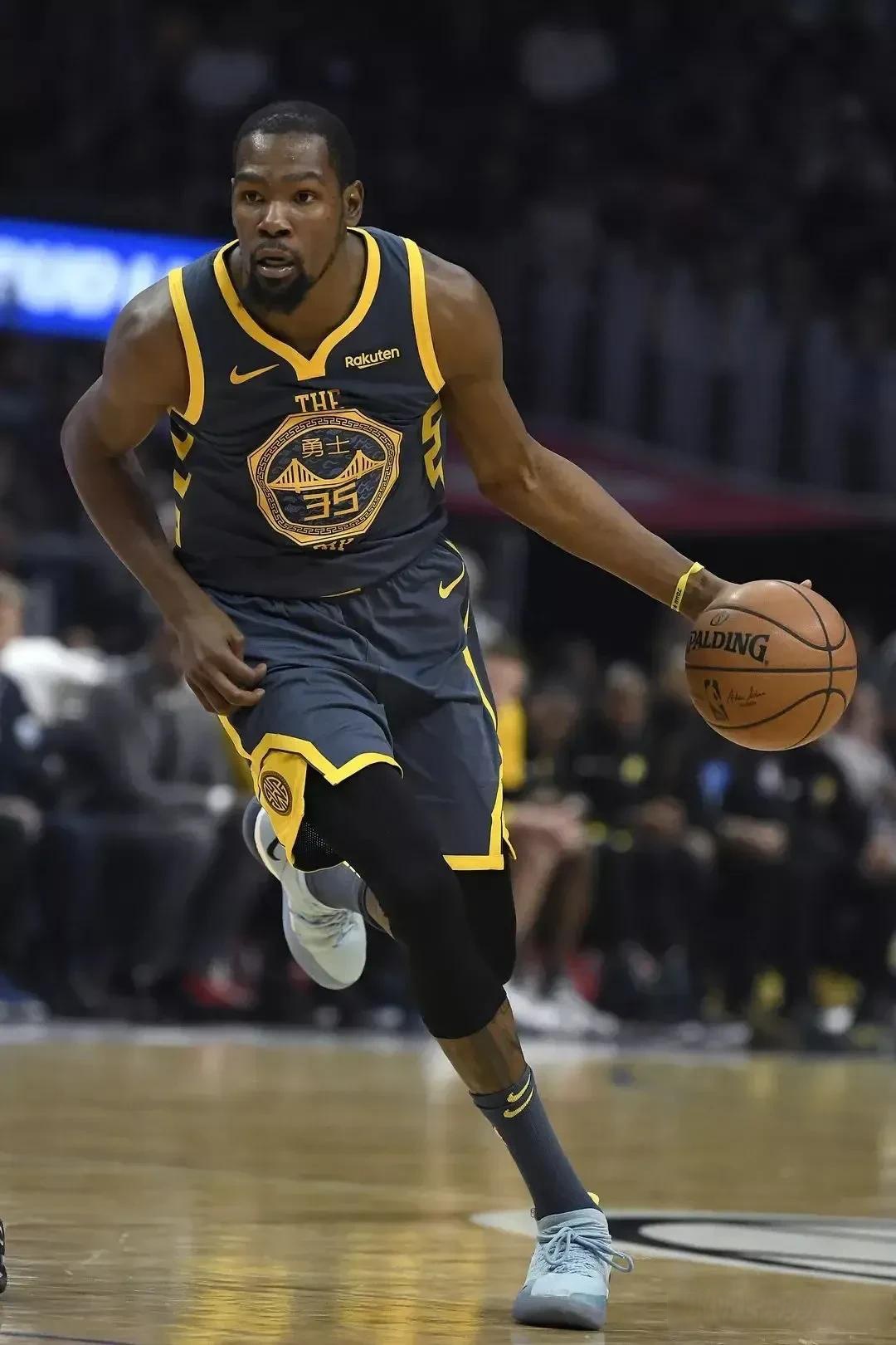 组显然也看 组显然也看