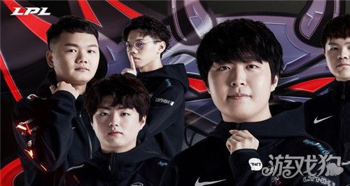 为他施加了 为他施加了